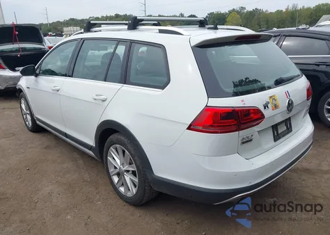 2017 Volkswagen Golf Alltrack Tsi S/Tsi Se/Tsi Sel z USA, uszkodzony, nr VIN 3VWH17AU3HM519785